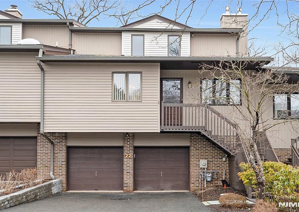 1st image of 22 Peach Hill Ct