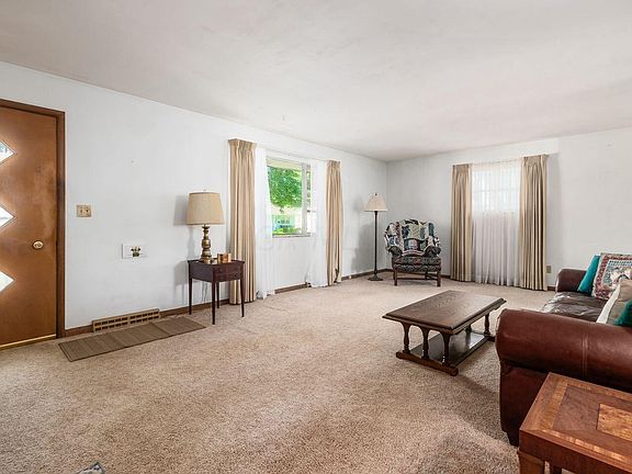 4th image of 3534 Seabrook Ave