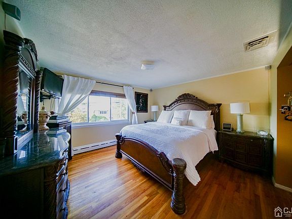 3rd image of 7 Stima Ave