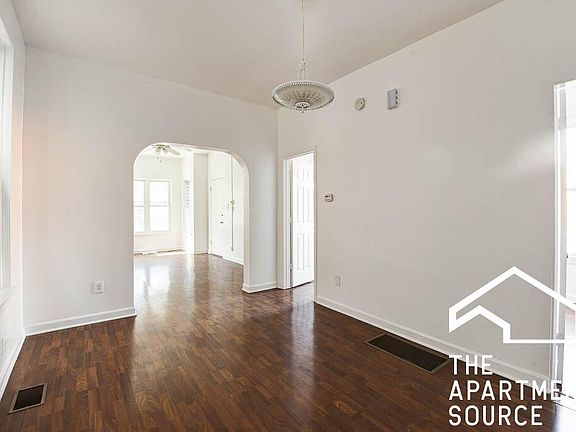 3rd image of 1737 N Kimball Ave #1