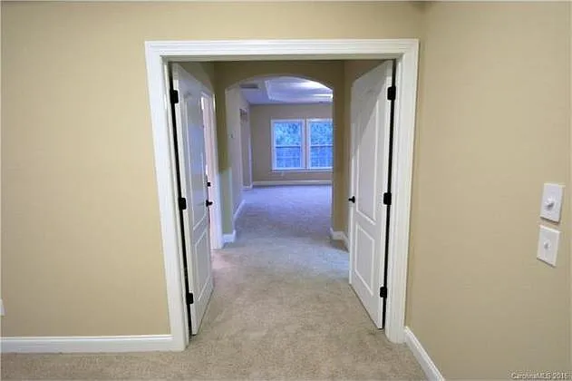 16434 Hawfield Woods Ln — Photo 13