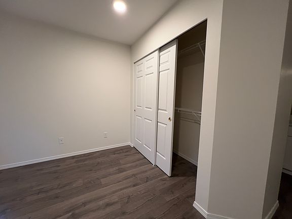 4th image of 18501 SE Newport Way Unit G234