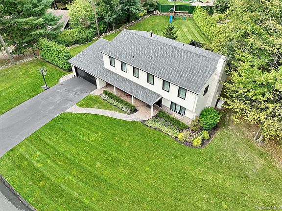 2nd image of 3 Lomond Avenue