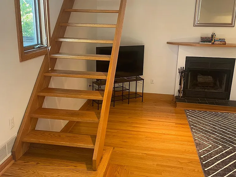 410 E End Ave #6 — Photo 4