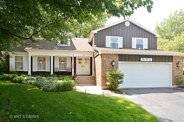 1st image of 1020 W Raven Ln
