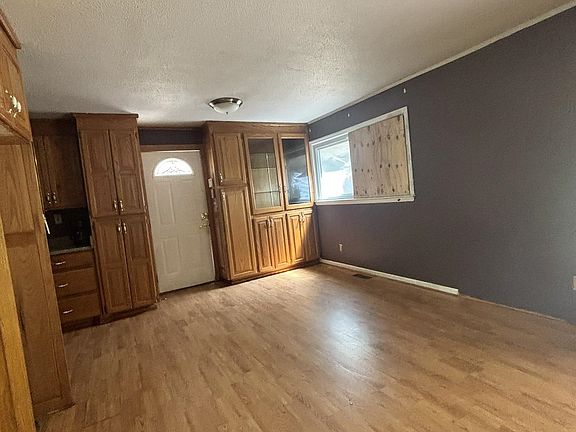 4th image of 126 Foxfire Dr