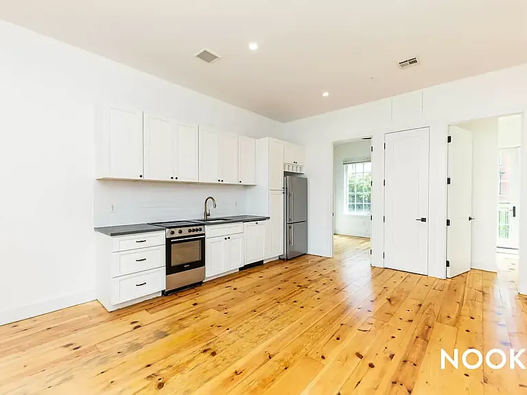 291 Metropolitan Ave #5C — Photo 1