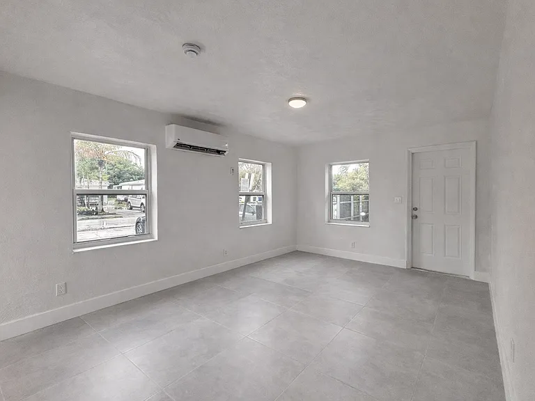 2626 Johnson St #35 — Photo 1