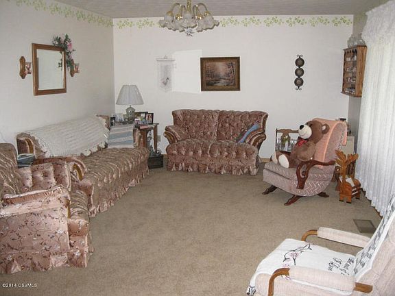 3rd image of 118 Berkeley Dr