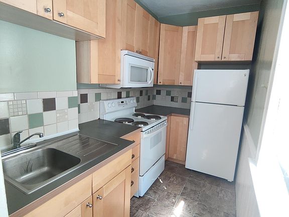 4th image of 811 Orange St