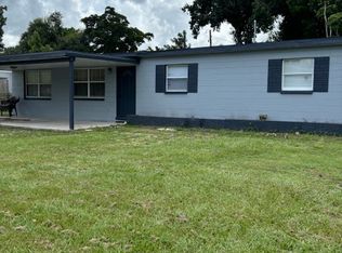 933 Poinsettia Dr, North Fort Myers, FL 33903