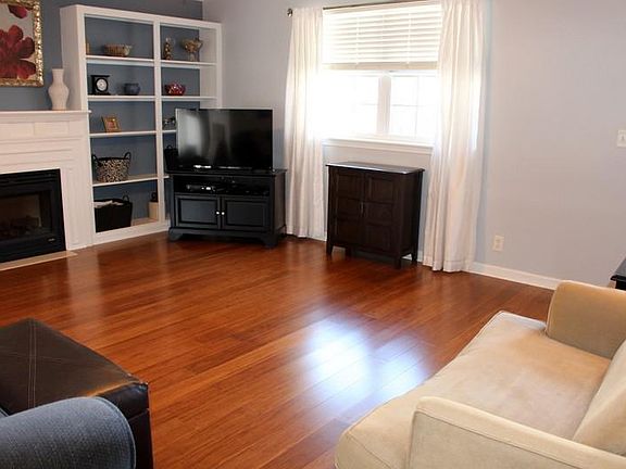 5th image of 2120 Lebanon Pike APT 103
