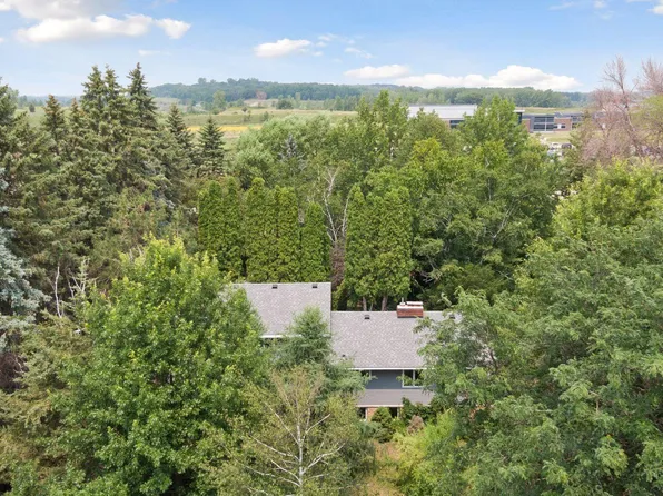 1550 Highway 96 W, Arden Hills, MN 55112