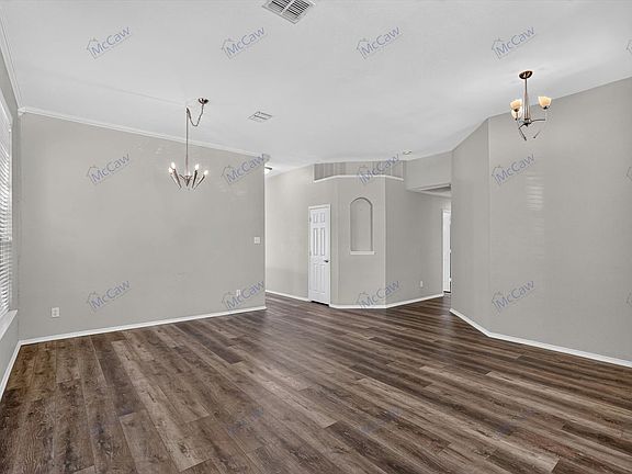 3rd image of 7297 Chinquapin Dr