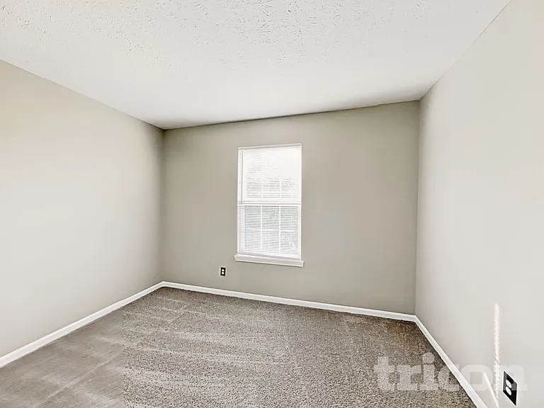 3210 Crestwell Dr — Photo 14