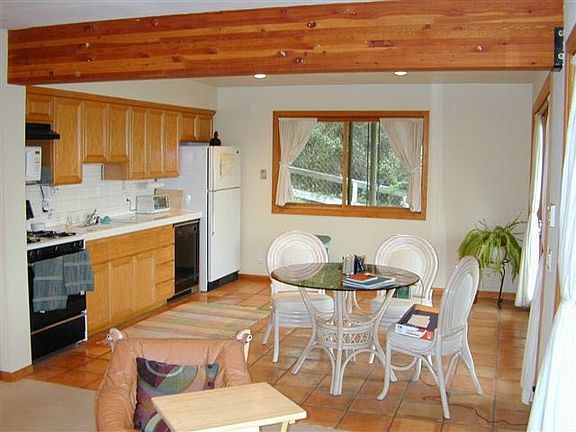 Kitchen & Dining Area