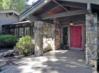 2175 Greenview St, Eugene, OR 97401