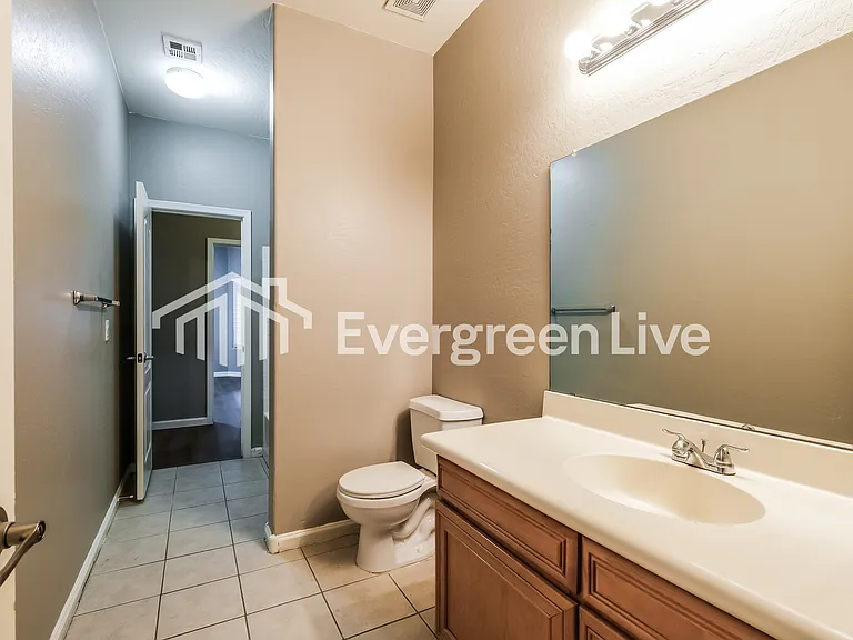 6026 N 68th Dr — Photo 10