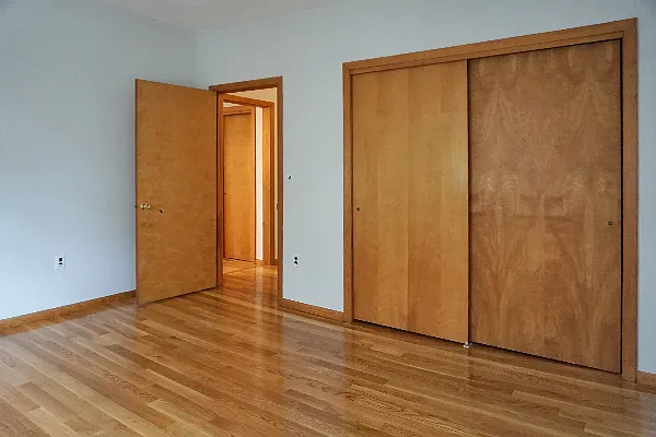 150 Brown St #1L — Photo 8