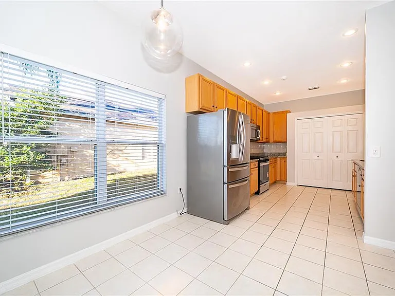 2505 Aster Cove Ln — Photo 9