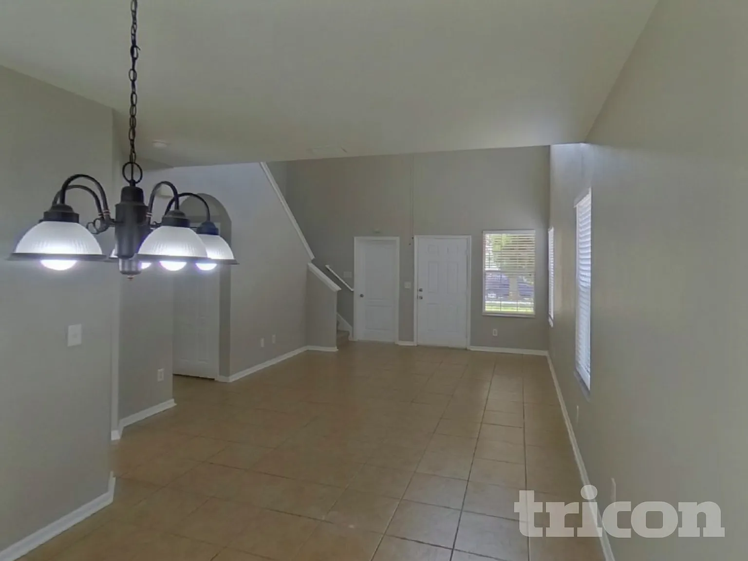8156 Canterbury Lake Boulevard Tampa FL — Photo 2