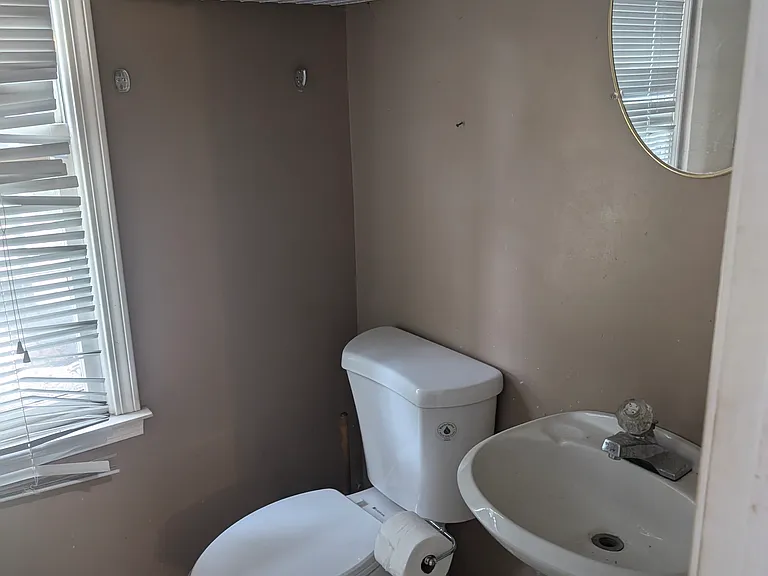 4930 Huntshire Ln — Photo 4