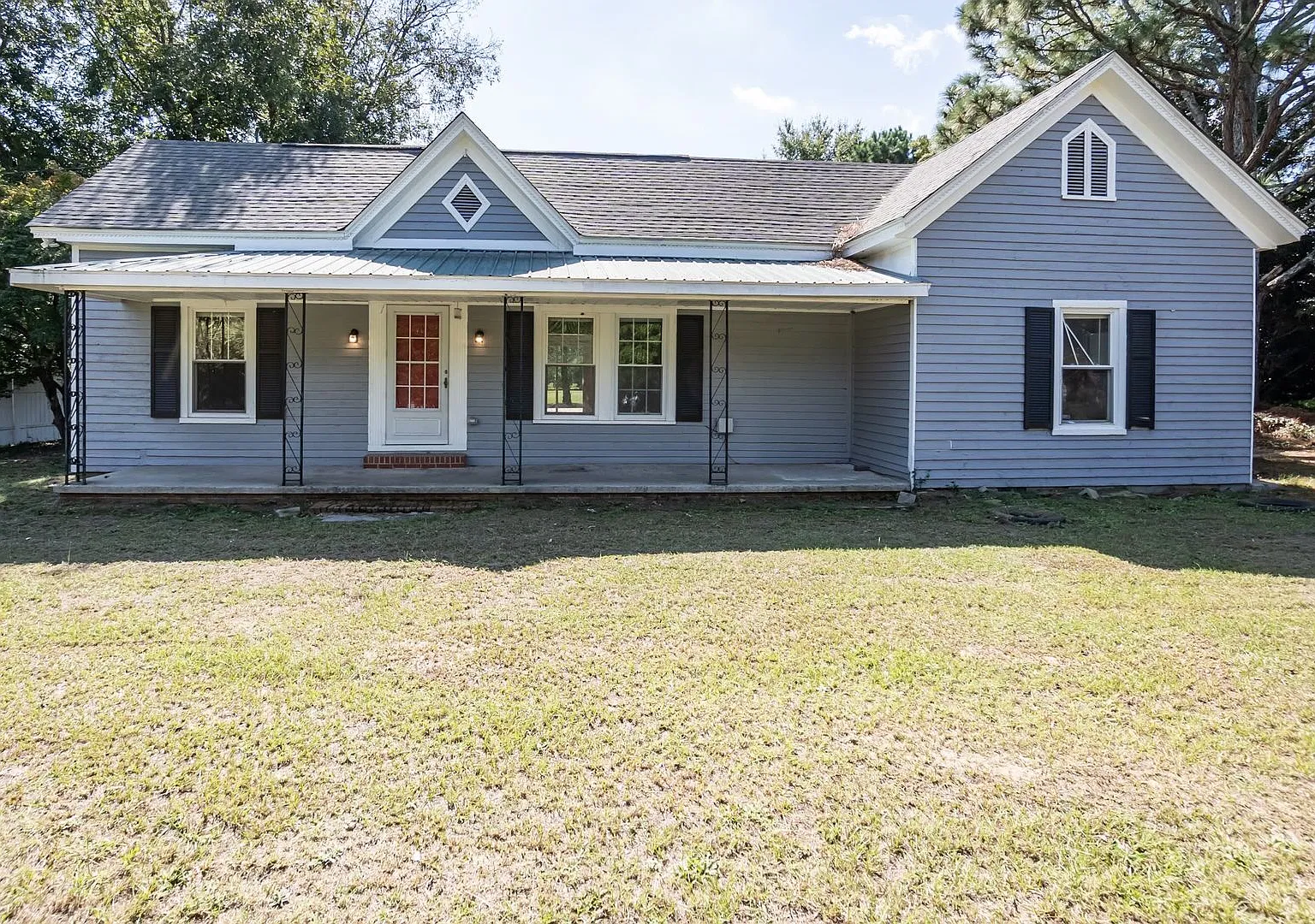 Three Bedroom Home — Photo 1