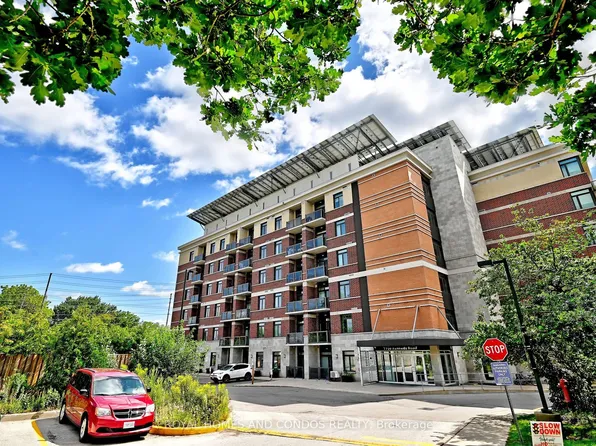 7768 Kennedy Rd #203, Markham, ON L3R 5K1