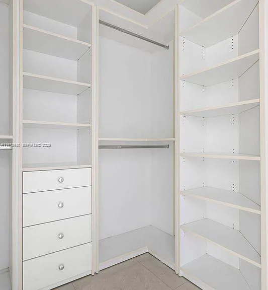 4775 Collins Ave #1006 — Photo 8