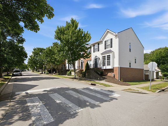 3rd image of 7841 Heaton Way
