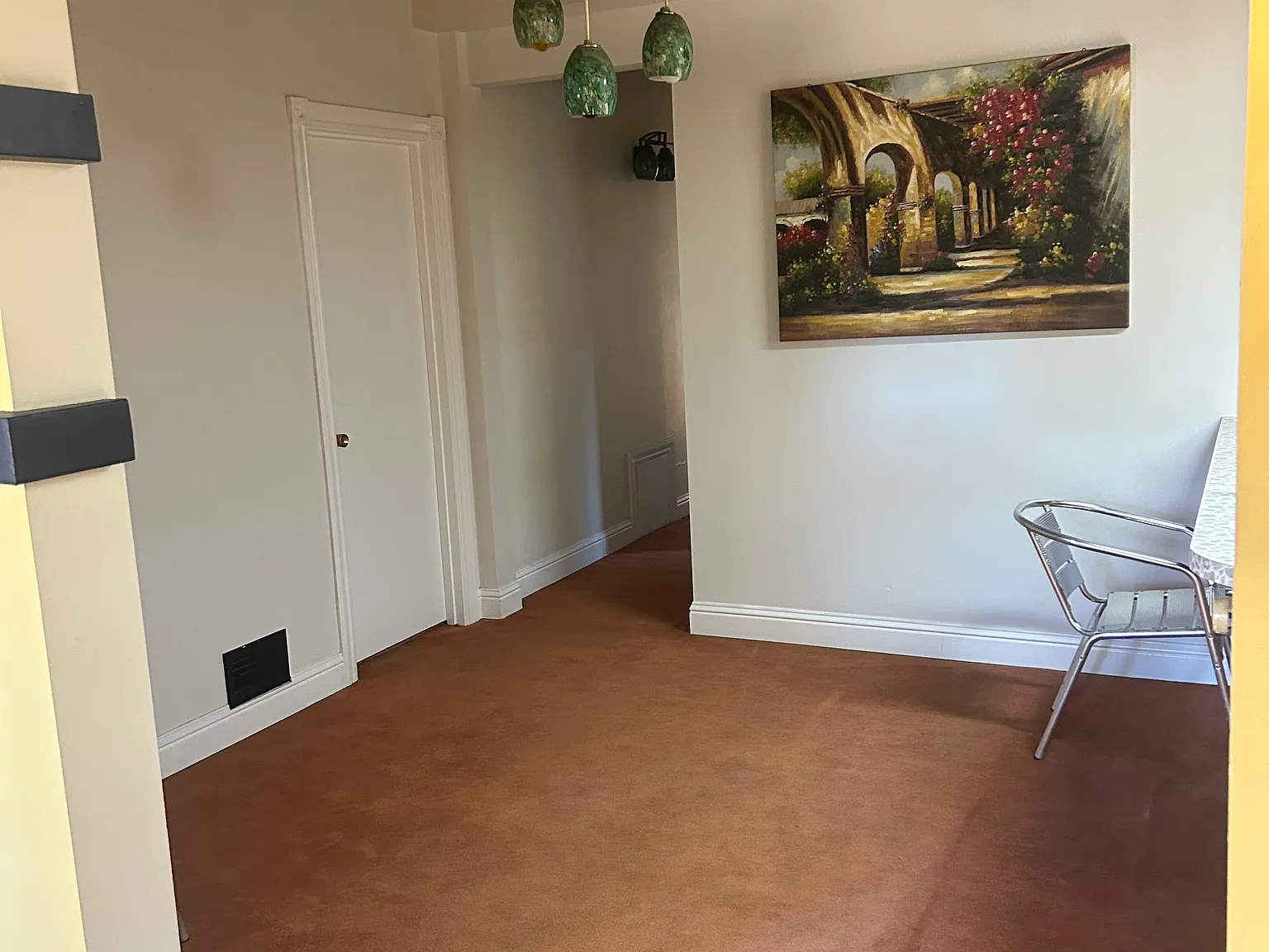 3 bed, 1200 sqft, $2,500 — Photo 4