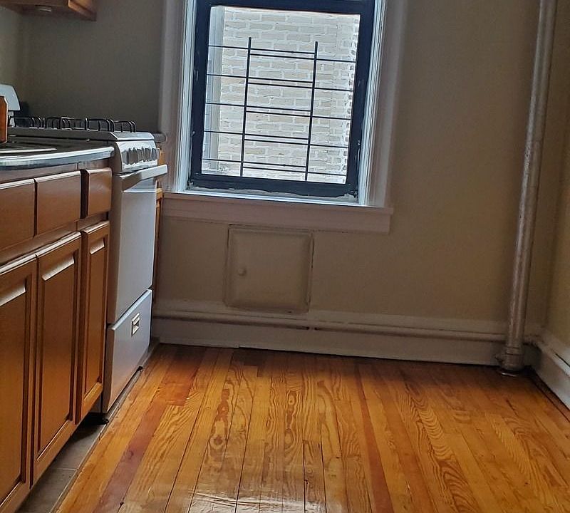 1st image of 78 Hawthorne St #21