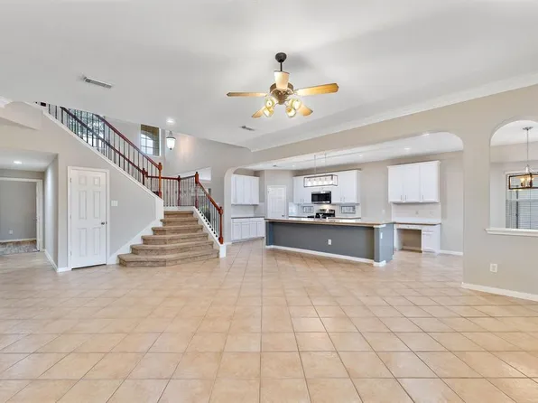 2525 Dry Bank Ln, Pearland, TX 77584