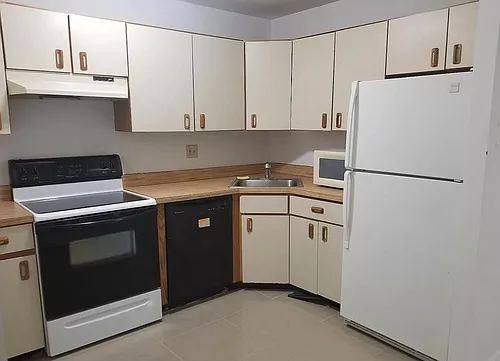 902 Huntingdon Mews #902 Photo 1