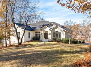 156 Crooked Arrow Dr, Dadeville, AL 36853