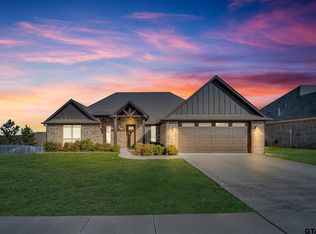 7328 Hearthstone Ln, Tyler, TX 75703