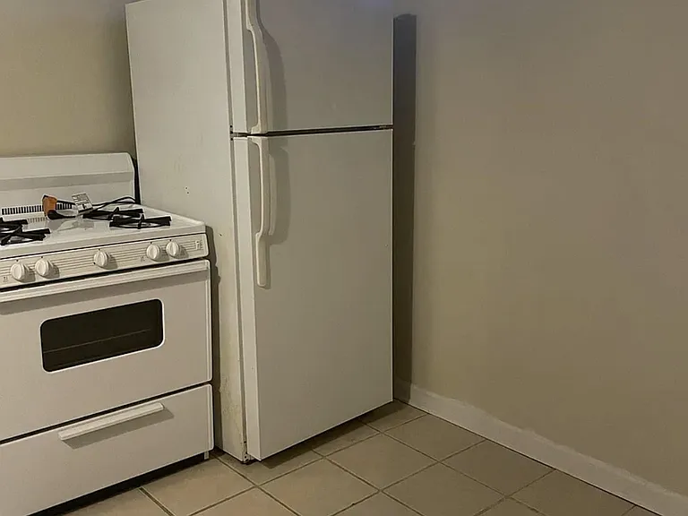 1135 Sumner St #3 — Photo 5