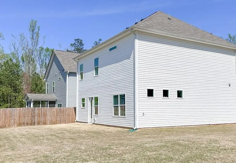 421 Collington Cir — Photo 10