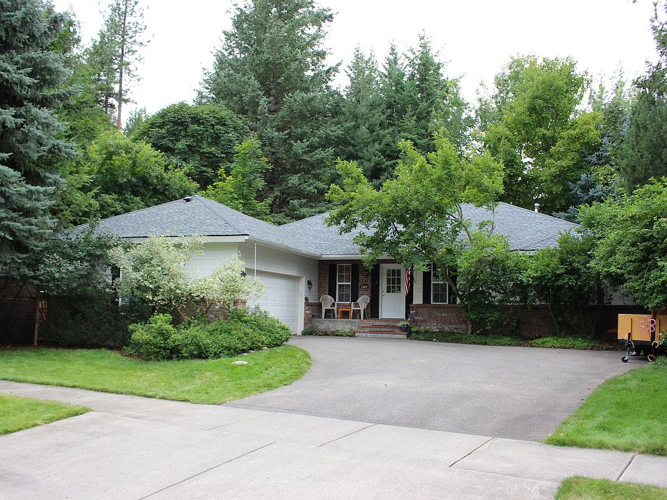 1st image of 2404 E Thomas Hill Dr