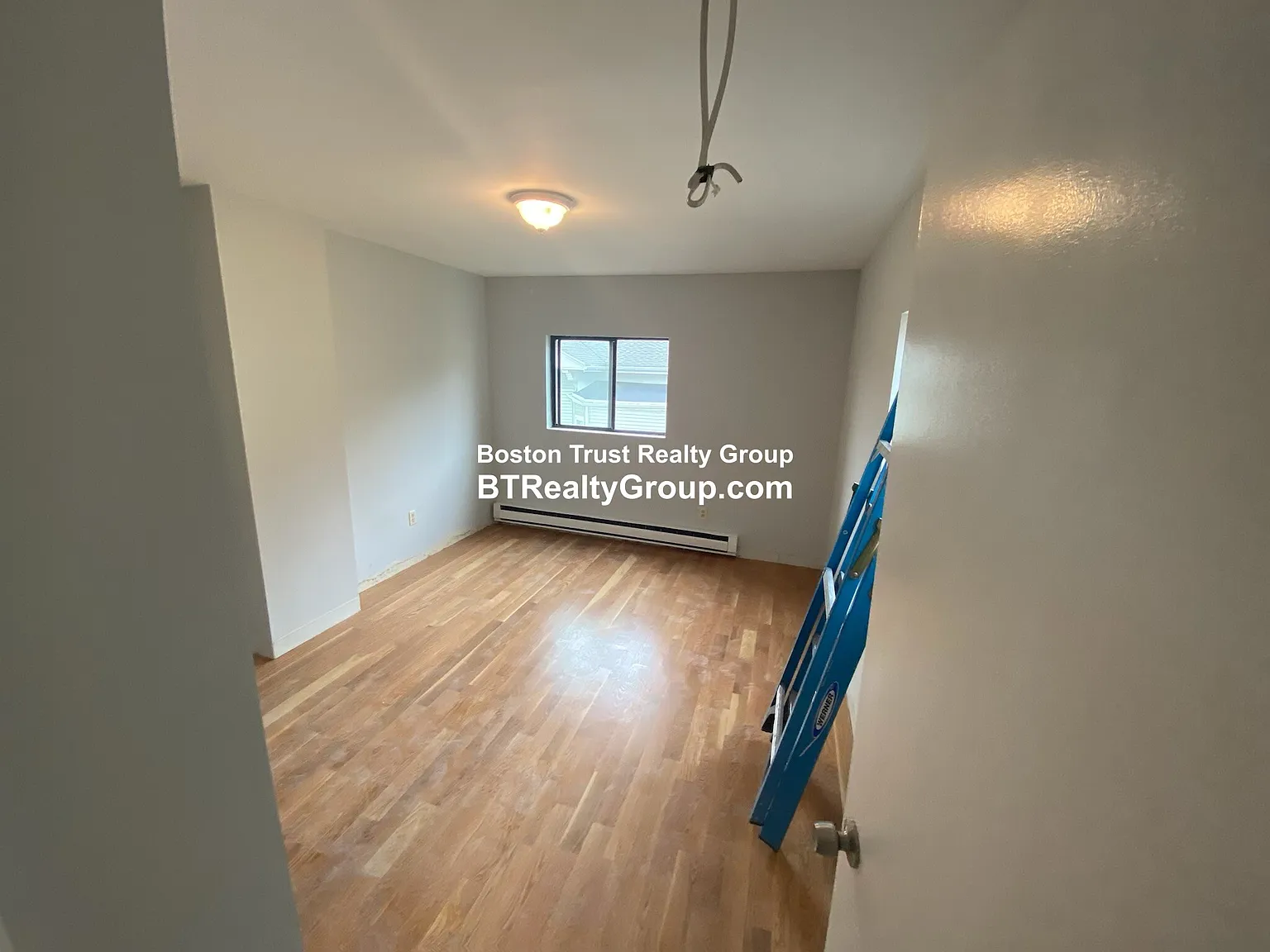 2 bed, 1.0 bath, $2,800 — Photo 4
