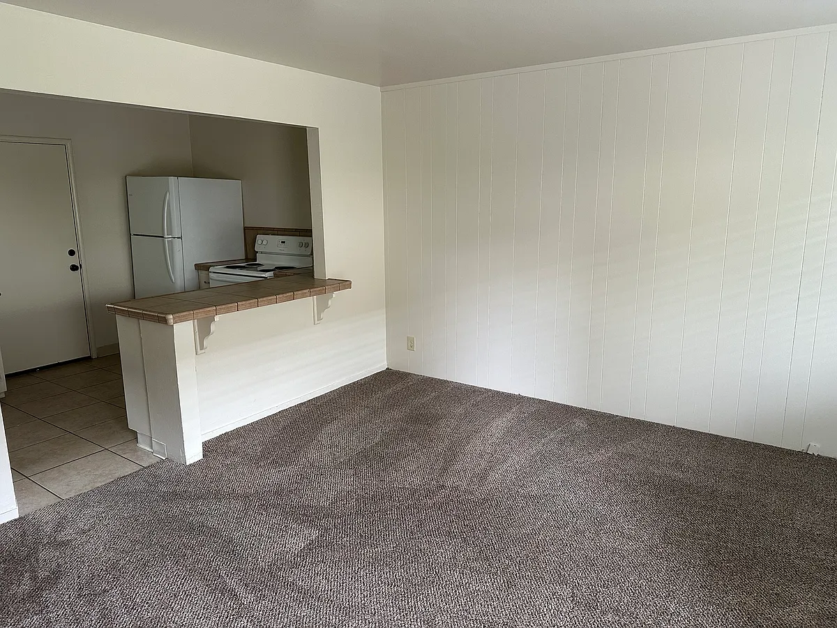 Building Photo - 841 Bautista Dr #2