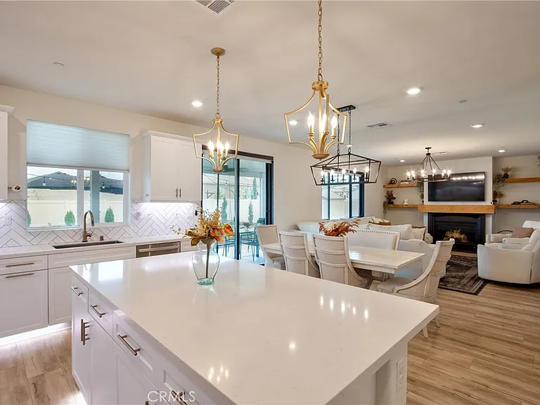 33063 Table Rock Dr — Photo 11