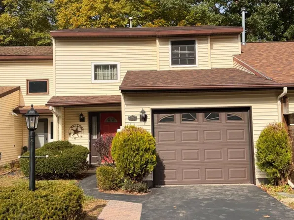 145 Tallow Wood Dr, Clifton Park, NY 12065