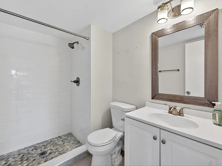 6327 Chasewood Dr #E — Photo 12
