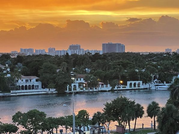 5161 Collins Ave, Miami Beach, FL