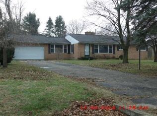 9766 Betty Dr, Brighton, MI 48116