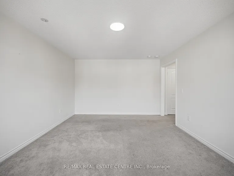 99 Colville Pl — Photo 31
