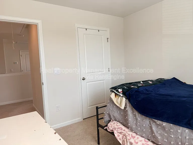 58 Sweet Meadow Rd — Photo 29