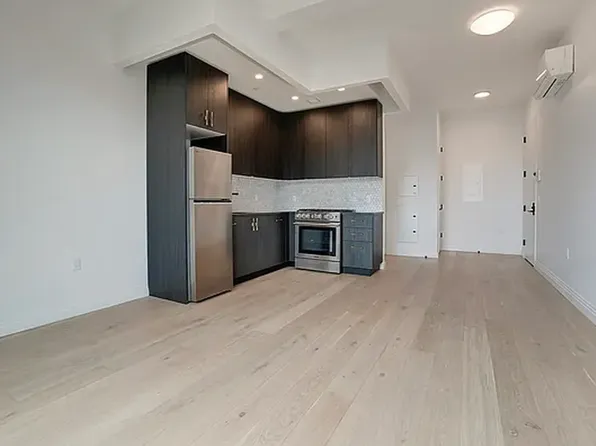 875 4th Avenue image 1 of 7