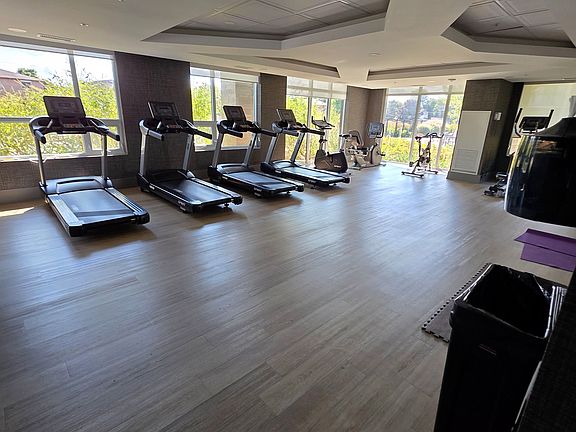 2nd image of 5055 Greenlane Rd #117